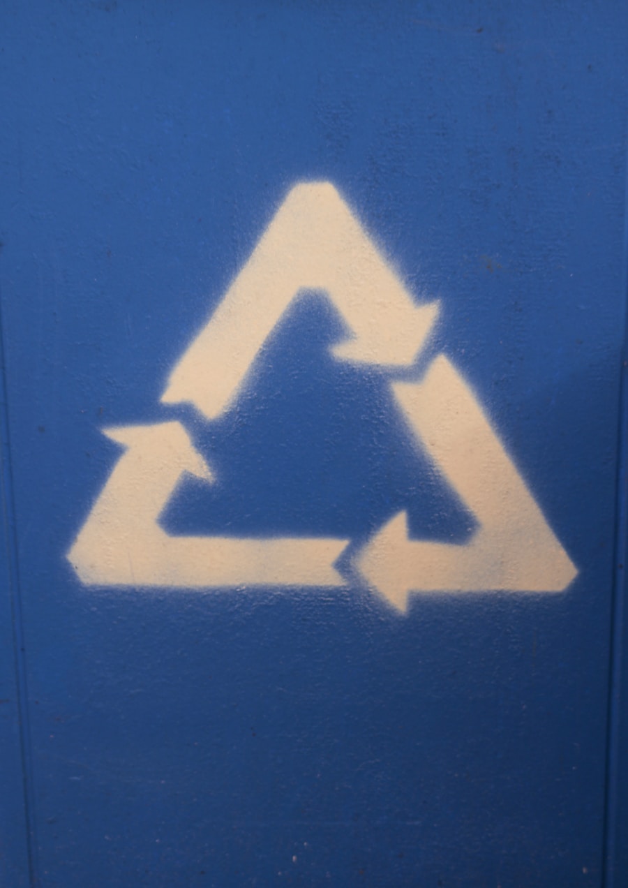 Photo "Construction from recycling"
